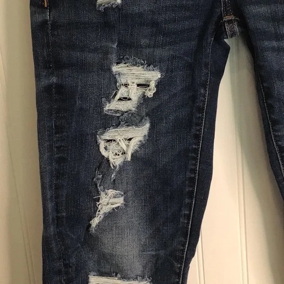 π American Eagle π¦
| Distressed Skinny Jeans 26 x 28 Next Level Flex - Picture 3 of 11